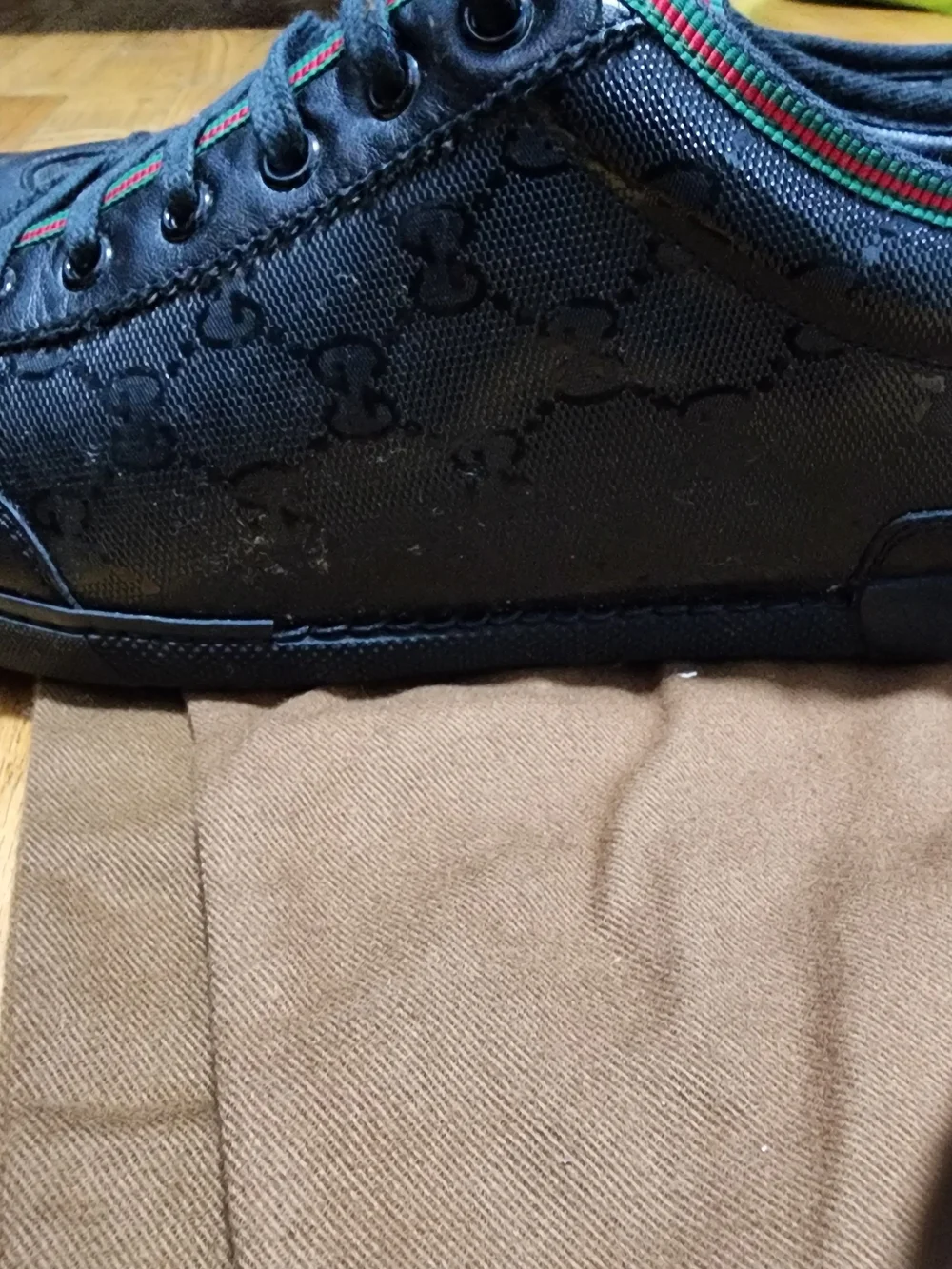 Gucci classic black